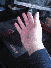 哥们|爆笑GIF: 哥们, 不是对手打败了你, 是你自己打败了自己