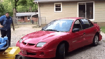 老板|搞笑gif趣图：大姐，下次不要这样玩了，摔在地上很痛的