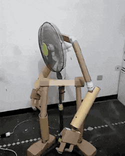 以牙还牙|搞笑GIF:这眼神的变化很到位