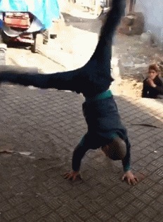 妹子|搞笑GIF趣图：这是什么神仙操作，真的可以这样操作吗