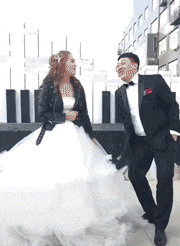 大爷|搞笑GIF: 反正女朋友头发那么多, 也不在乎少那么一撮了!