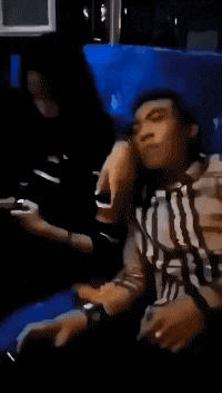 孩子|搞笑GIF：一看这孩子就是个当木工的料！