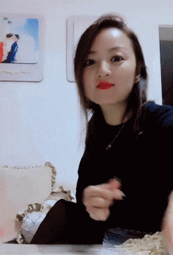 替身|搞笑GIF：我看到小骨的替身了。