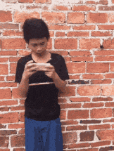 怪怪|爆笑GIF: 这场景总觉得哪里怪怪的