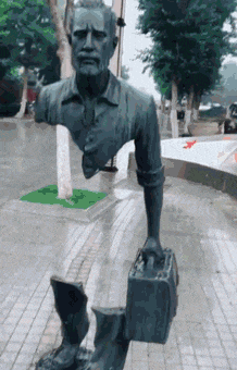 妹子|搞笑GIF：妹子，喝完这杯还有三杯！