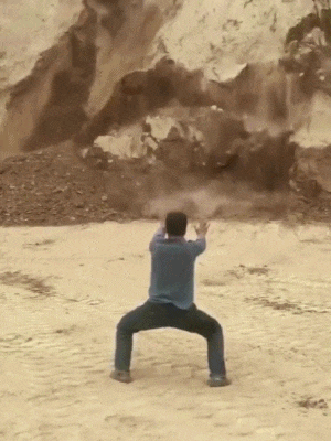 大哥|搞笑GIF趣图:请问,你把车停进去了,然后怎么出来?