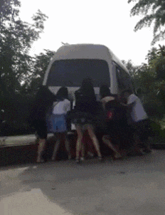 这位|长得都一样漂亮的空姐, 有点看不过来了