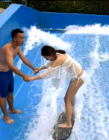 耗子|搞笑GIF：原来这耗子这么灵活吗？不管怎么大都打不死的样子！