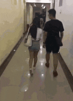 这是|搞笑GIF: 这饭做的大妈都看不下去了