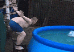 救人者|搞笑GIF动图:你是穿睡衣中打鼓打的最好的