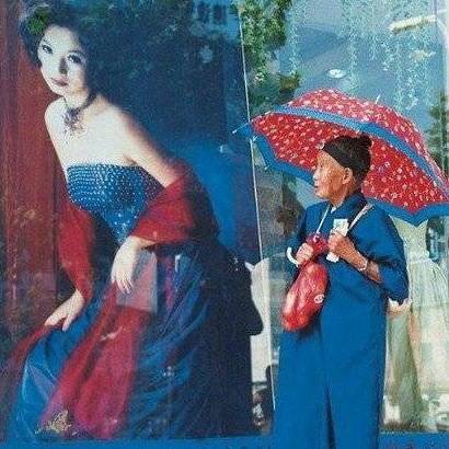 拖车|爆笑GIF: 这女生要不得, 她跑起来我都追不上