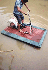 搞笑|搞笑GIF：同事，让我给他跳个舞