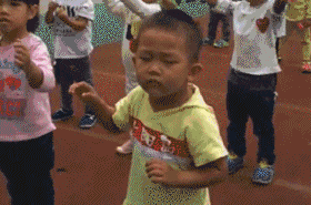 工资|搞笑gif：别拦着我，我要去给她们当老师，不要工资的！！