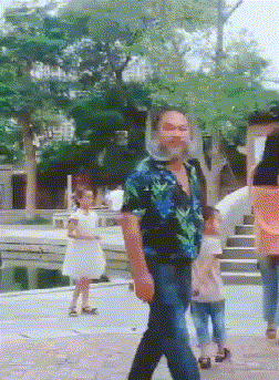 骨科|搞笑GIF: 确认过眼神, 你是半斤我是八两