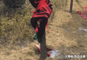 哥们|搞笑GIF：妈妈，我这个婚我不结了