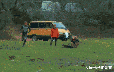 水上漂|搞笑GIF:同样是男人,为何你如此优秀?