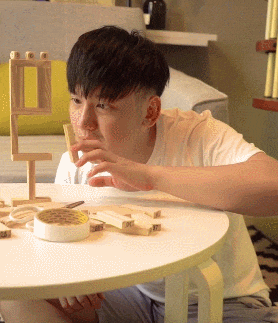 老师|搞笑GIF: 老师你这么骚的走姿你学生知道吗?