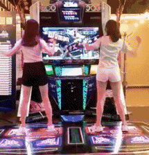 易上|搞笑GIF:吃的苦中苦方为狗上狗