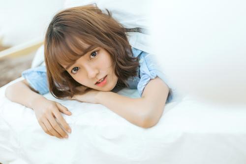 小明|搞笑段子:媳妇,咱能别唱了吗,我们家的牛就要发疯了