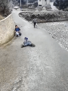 平板|搞笑gif趣图：忍不住化身一条固执的鱼儿，游来游去