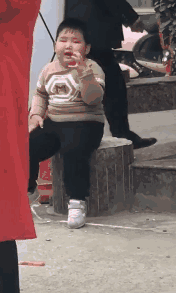 伴郎|大哥，咱不走了成不？我怕车受不了！