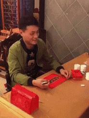 炉火纯青|爆笑gif图：喵星人，你真该减肥了，不然以后这个门还得扩大