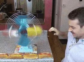 媳妇|90搞笑GIF:我的媳妇,有个DJ梦。