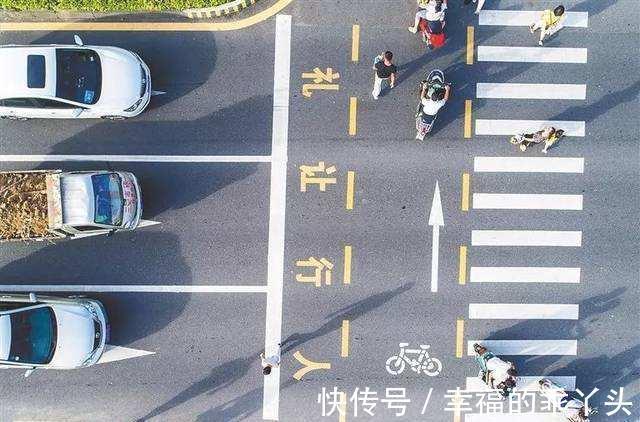 停车让行或将成为历史车主纷纷点赞网友这么做就对了