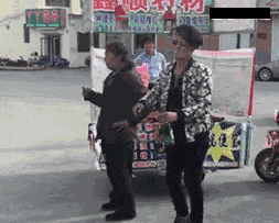 烧烤|搞笑GIF:去烧烤,再也不用担心点不着了