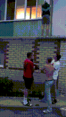 队友|搞笑gif: 终于知道他为啥秃顶了