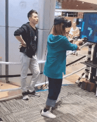 生日蛋糕|搞笑GIF趣图：妹子，你这是喝了多少酒啊，趴在马桶上都能睡着，真是尴尬！