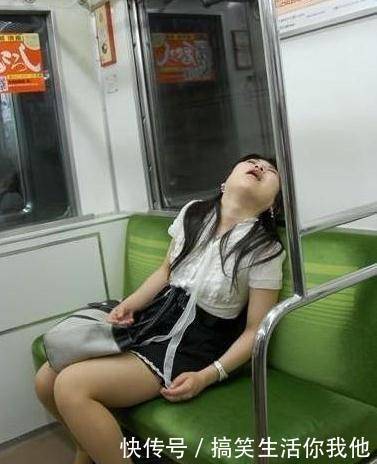 伴娘|搞笑GIF动图：哥们娶了个伴娘，天天听话的很