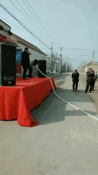 孩子|搞笑GIF：孩子，表扬一下啊！这活干的不错！