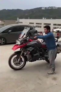 赛跑|搞笑GIF趣图:虽然还没开始,但这场赛跑的结果已经很明显了