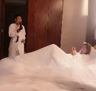 小朋友|搞笑gif趣图：我家主子，莫名其妙就嗨起来了，我不像伺候了