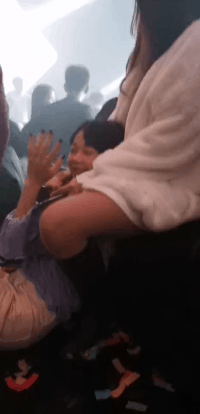 妹子|搞笑GIF趣图：当代年轻人的真实写照