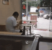 本事|搞笑GIF: 喂，有本事你下来，来，你下来！