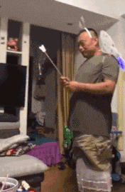 因为|搞笑GIF趣图:一碗加了辣的外卖,发现男友出轨了…