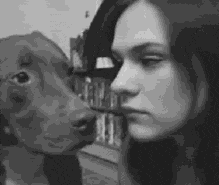 就是|搞笑Gif: 狗: 咦, 为什么你伸舌头就是比我快呢?