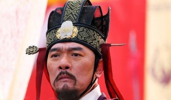 司徒王允用一己之力铲除董卓为何变成毁掉汉朝的历史罪人