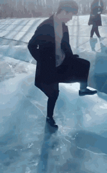 准备|搞笑GIF:老师5秒之内到达现场,请做好准备!