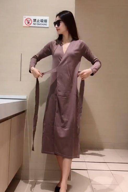 禅师|搞笑段子：傻闺女儿，这么大冷的天，你倒是热热再吃哇