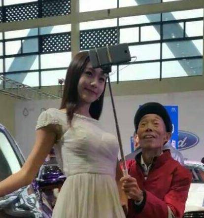 儿子|一个人能自娱自乐到这种地步也是个奇葩中的战斗机