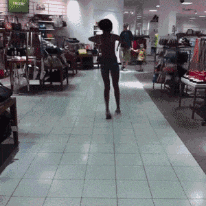 千秋|搞笑GIF:真刺激!荡好了是秋千,荡不好是千秋!