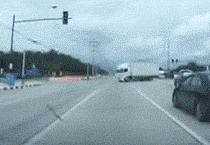 暖壶|搞笑GIF：守株待鹿