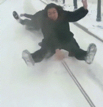 妹子|搞笑GIF趣图：妹子，你慢慢看菜单吧，我等得起