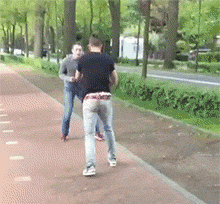 妹子|狗子，你在家就是这么欺负小主人的啊，厉害了！