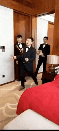 稀奇|搞笑GIF:①老外干活真稀奇: