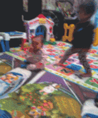 电动车|搞笑GIF动图:妹子这操作,看的我手疼