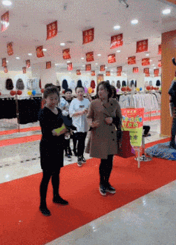 单身|爆笑GIF: 现在终于知道单身狗为啥这么多了